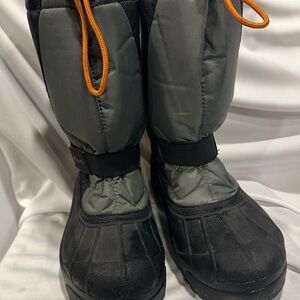 Sorel Black and Gray Winter Boots
